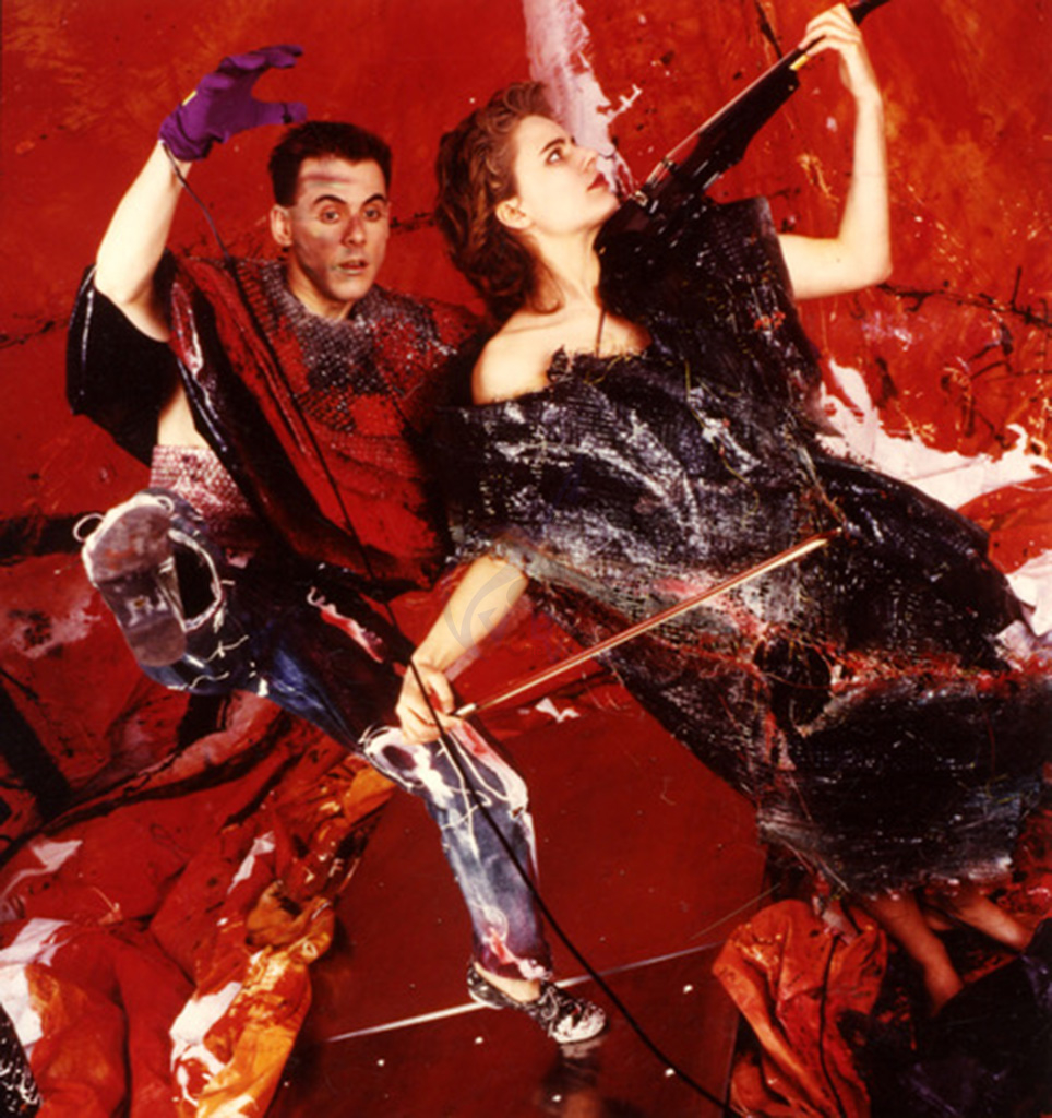 oeuvre_majeure_human-nature-compagnie_bruno_verdi_rouge_invention_digit-glove_violon-digital